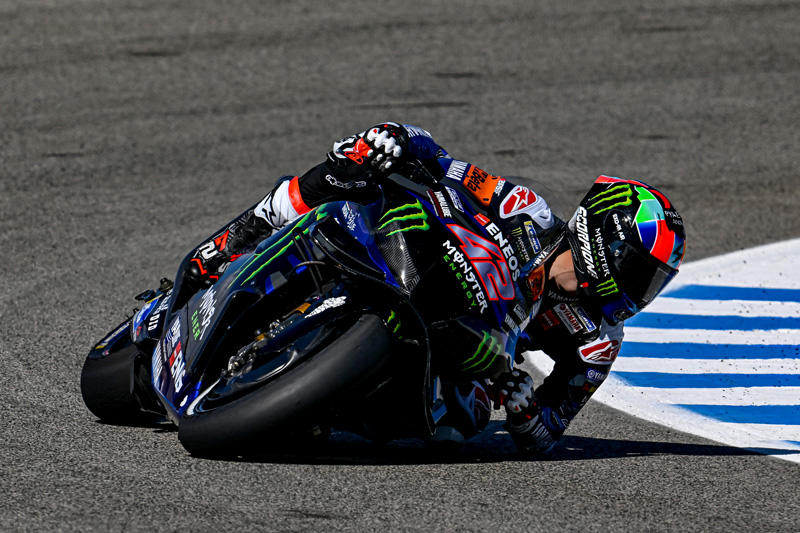 #42 亚历克斯·林斯（YZR-M1）以落后第一名0.934秒之差位居第15名