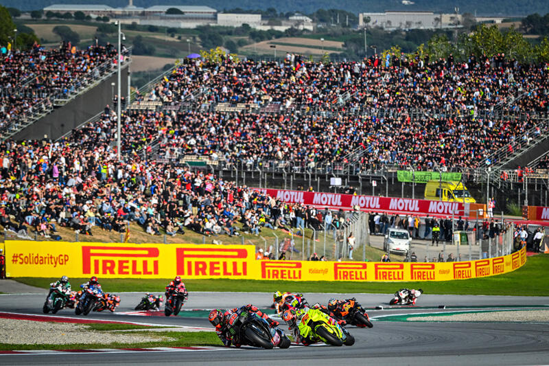 #20法比奥·夸塔拉罗（YZR-M1）出战Q2，从第10发车位出发，一度排名第6位，最终以第10名身份完赛