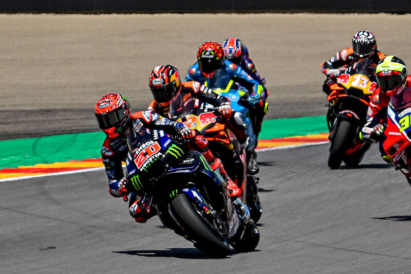 MotoGP：#20法比奥·夸塔拉罗（YZR-M1）在短程竞速赛中位列第11，出战Q2预赛