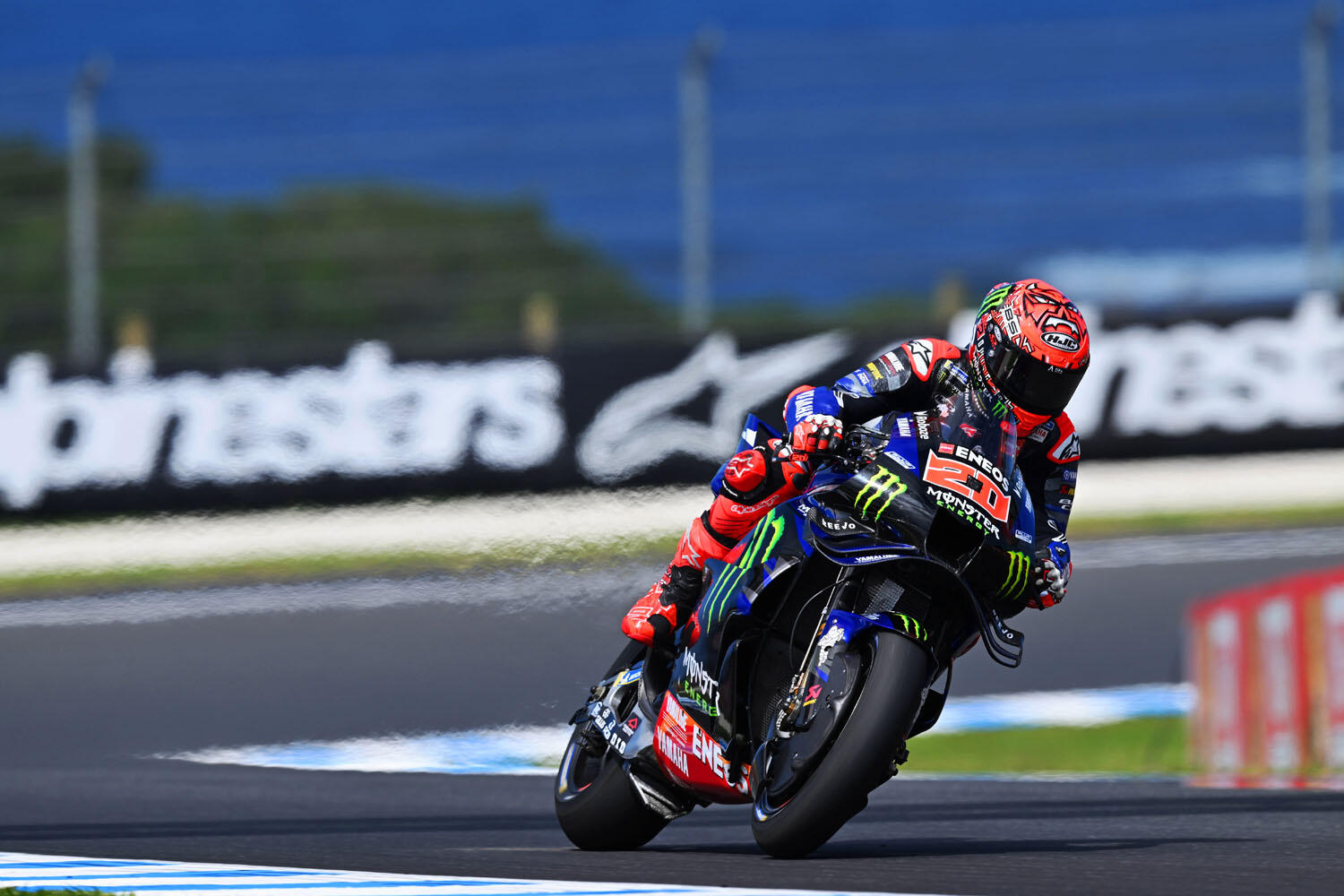 #20法比奥·夸塔拉罗（YZR-M1）从比赛周首日起就保持了良好状态，以第4名的成绩成功晋级Q2预赛