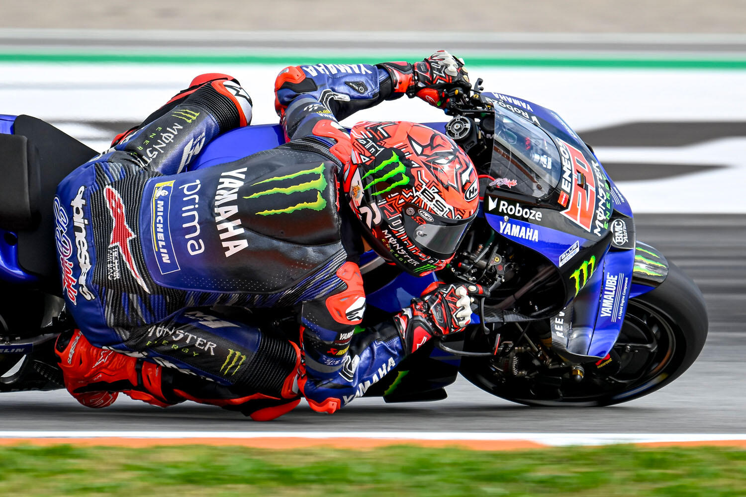 #20 法比奥·夸塔拉罗(YZR-M1)以前10名的成绩完赛,成功晋级Q2预赛