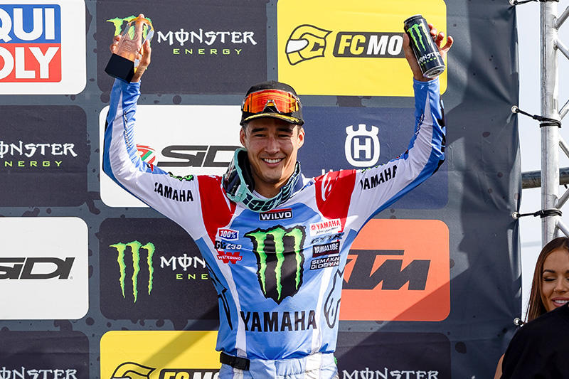 MXGP：#259 格兰·科顿霍夫（YZ450FM）以第4名和第3名的成绩位居综合第3名，登上了领奖台