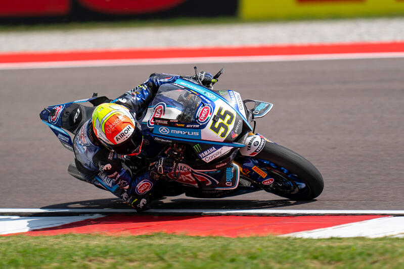 WorldSBK 5/3：#55 安德里亚·洛卡泰利（YZF-R1）从第11发车位出发，但因失误最终仅位列第18名